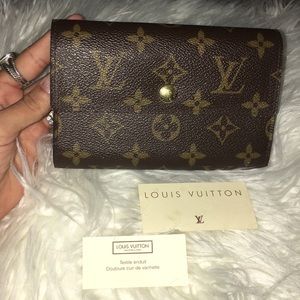 100% Authentic Louis Vuitton Alexandra Wallet🥂✨